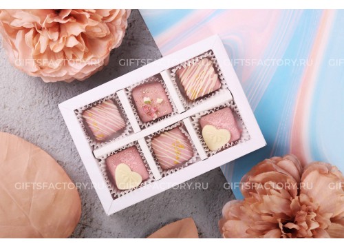 Подарок Набор нарезных конфет с розовым декором 6 шт